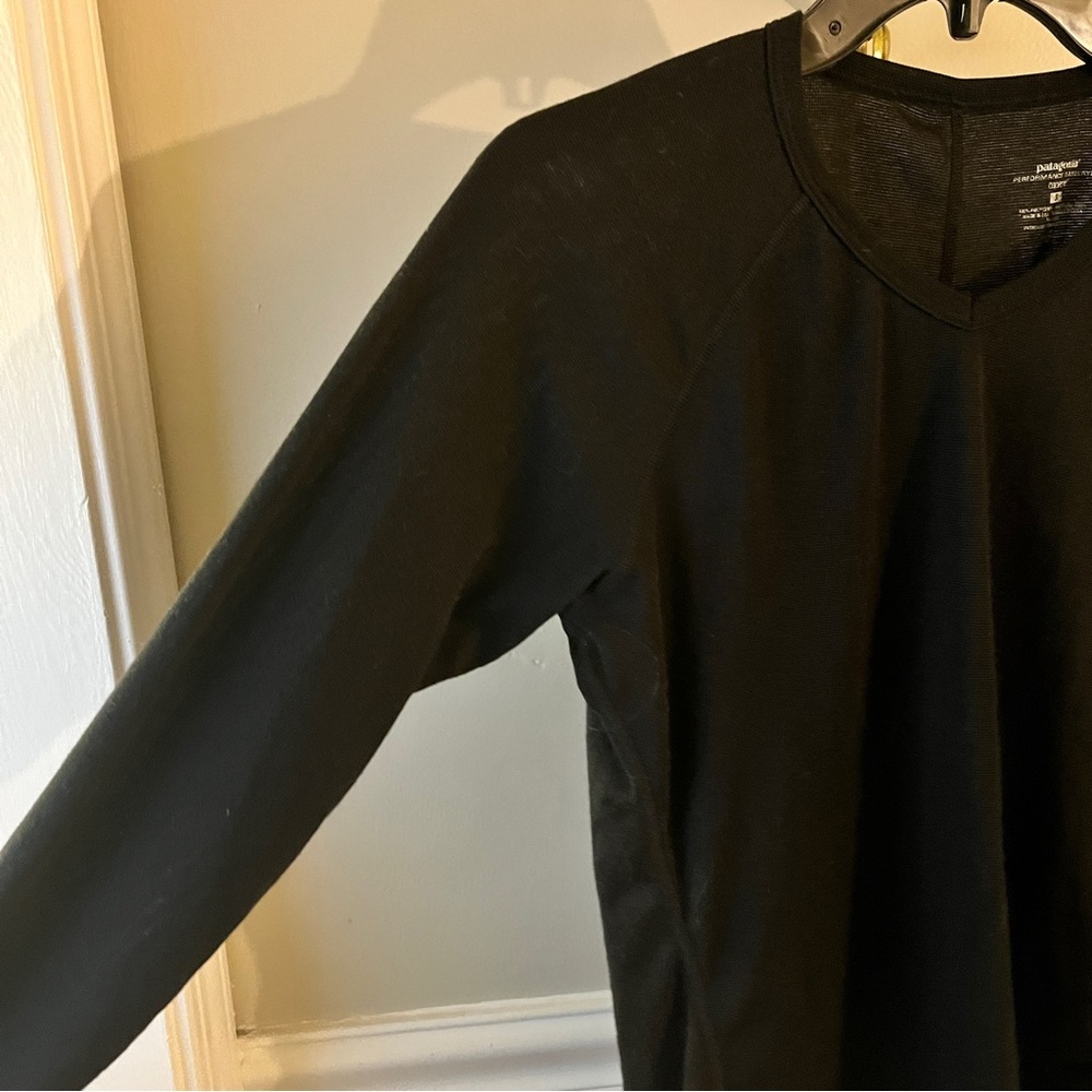 Patagonia Black Capilene Performance Baselayer Long Sleeve - Small - Picture 8 of 8